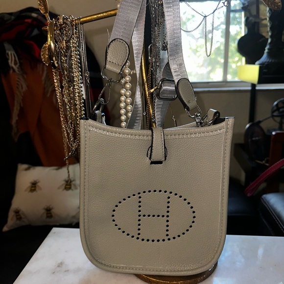 Gray Leather Women's Bag - Picture 3 of 3